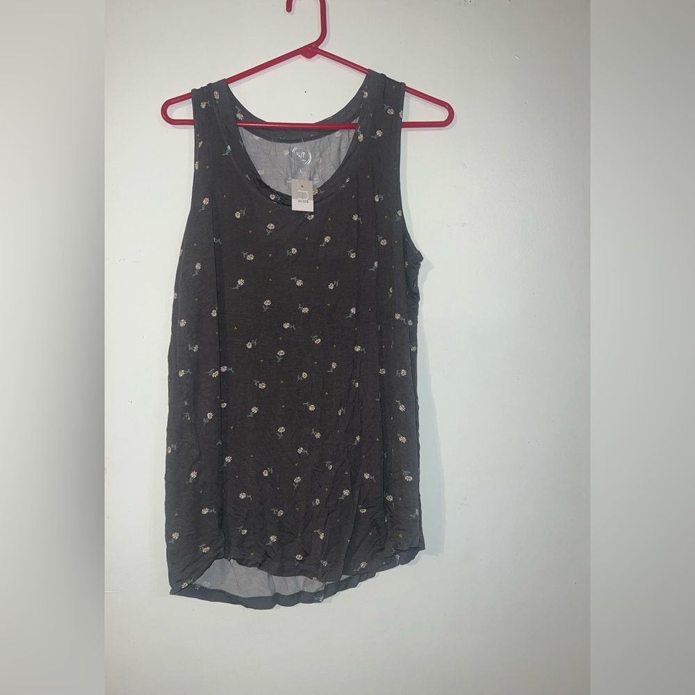 Maurice’s tank top